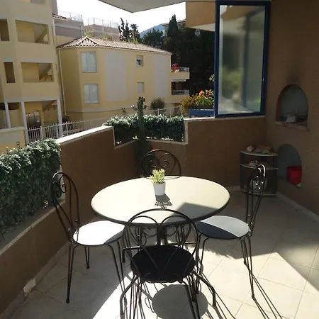 Joli 2 Pièces Climatisé Avec Terrasse Apartamento Cavalaire-sur-Mer
